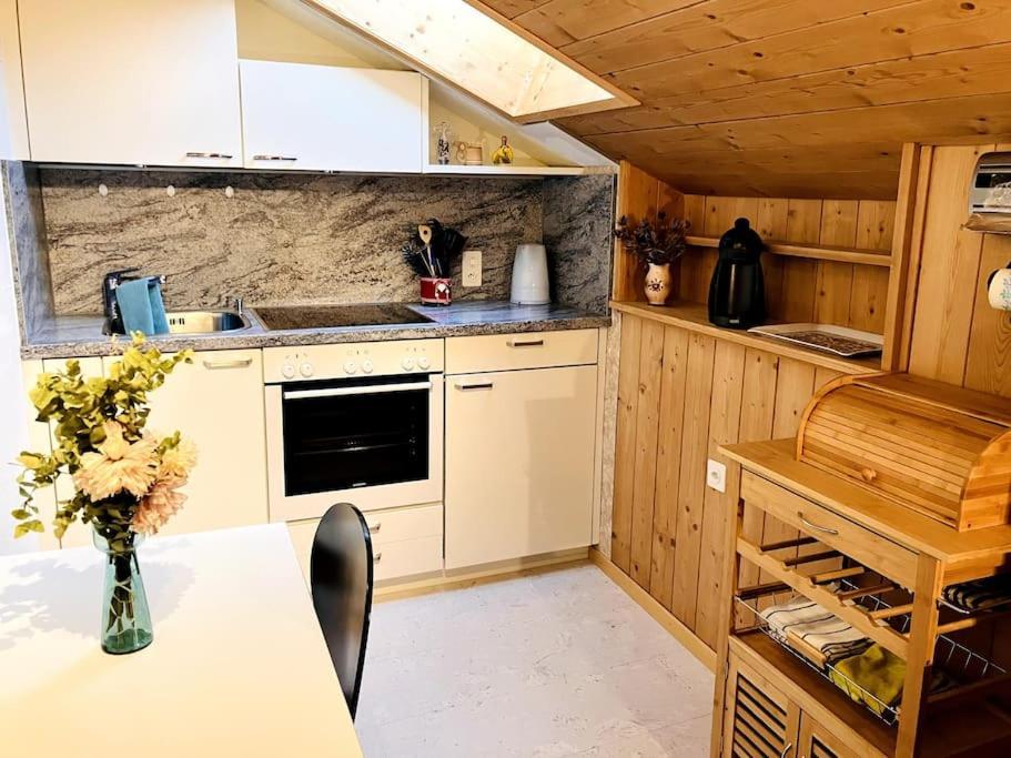Ferienwohnung Chesa Margadant Zuoz Exterior foto