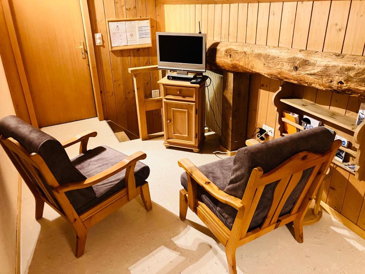 Ferienwohnung Chesa Margadant Zuoz Exterior foto